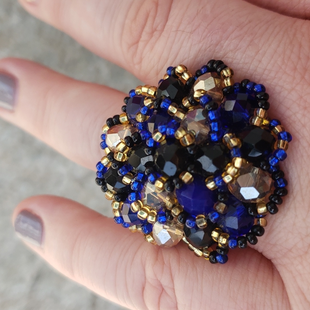 Handmade beaded ring - Picture 2 of 7